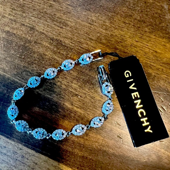 Givenchy silver bracelet - Picture 1 of 3